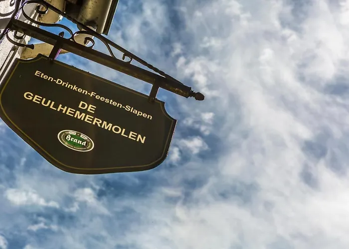 De Geulhemermolen بيت ريفي *